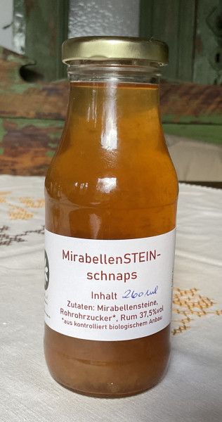 Mirabellenstein Schnaps